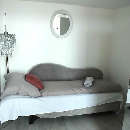 Palace Apartmán *